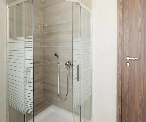 Paraskevi Luxury Tatil Evi *