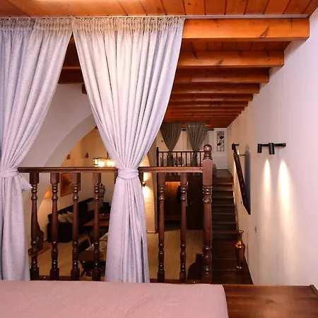 בית נופש Paraskevi Luxury *